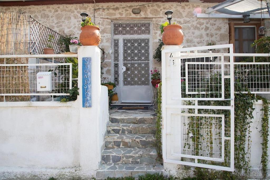 Stone Suite In The Center Of Corinth Luaran gambar